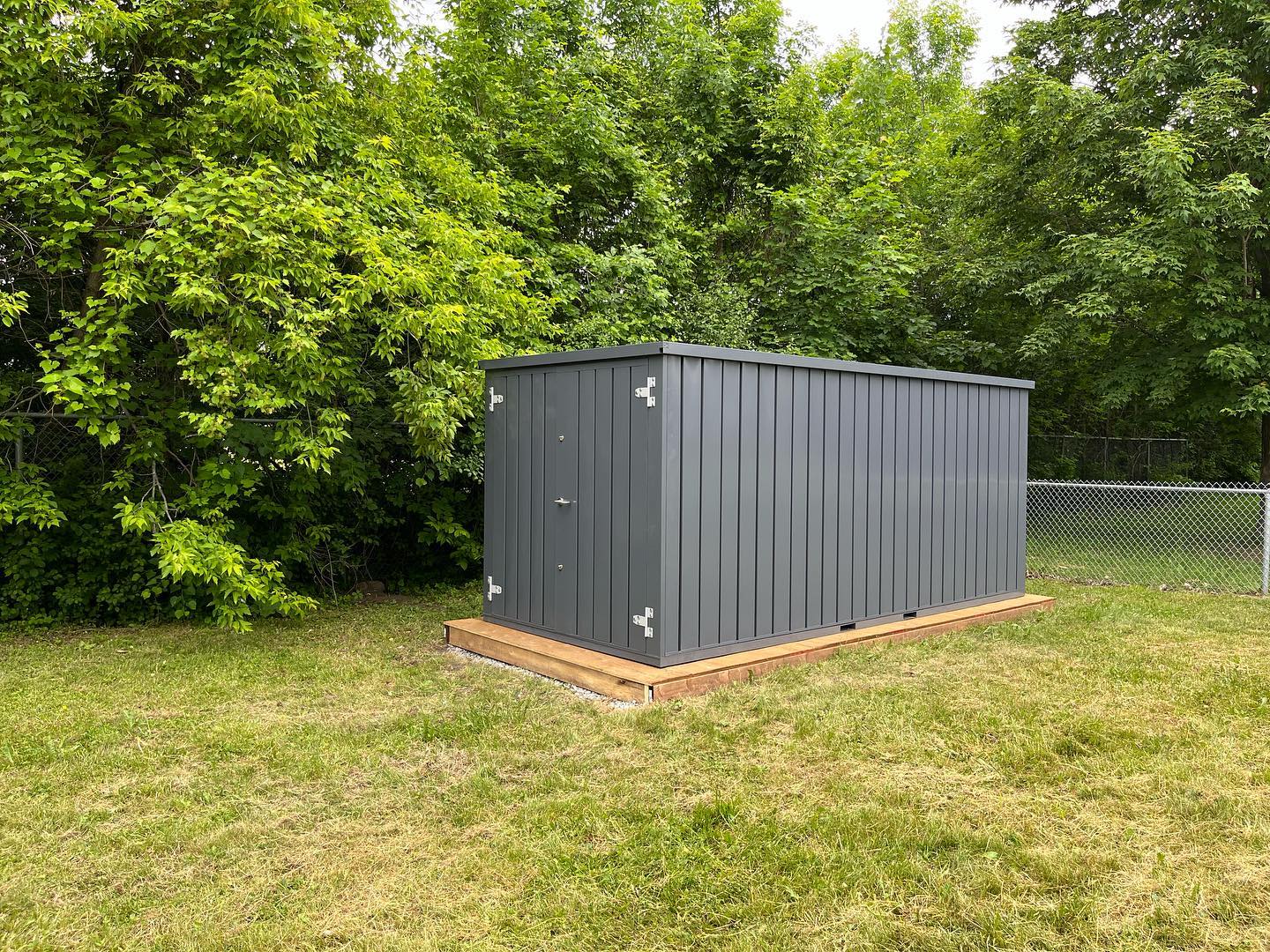 Flatbox containers in commercial deployment